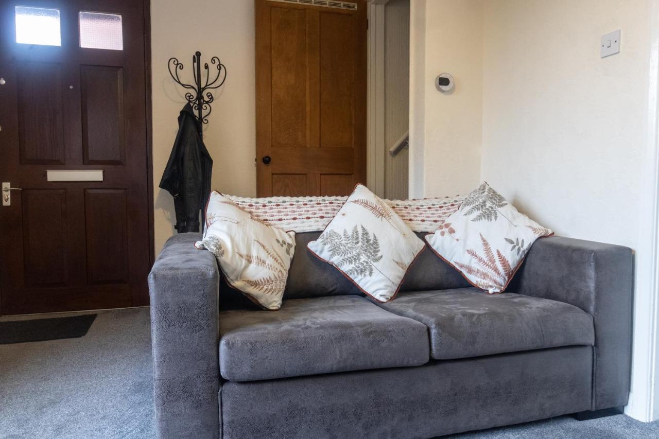 Apartamento Adrian House, Near Hospital, Easy Parking + Garden Carlisle  Exterior foto