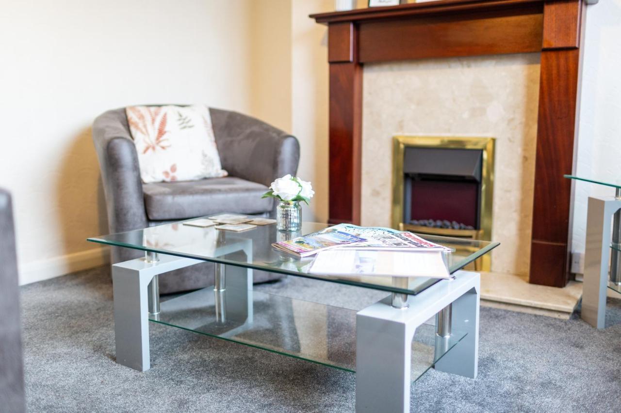 Apartamento Adrian House, Near Hospital, Easy Parking + Garden Carlisle  Exterior foto
