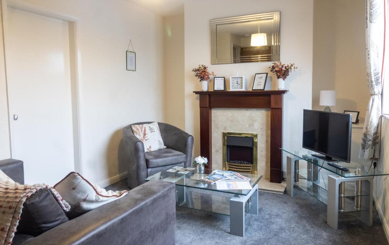 Apartamento Adrian House, Near Hospital, Easy Parking + Garden Carlisle  Exterior foto