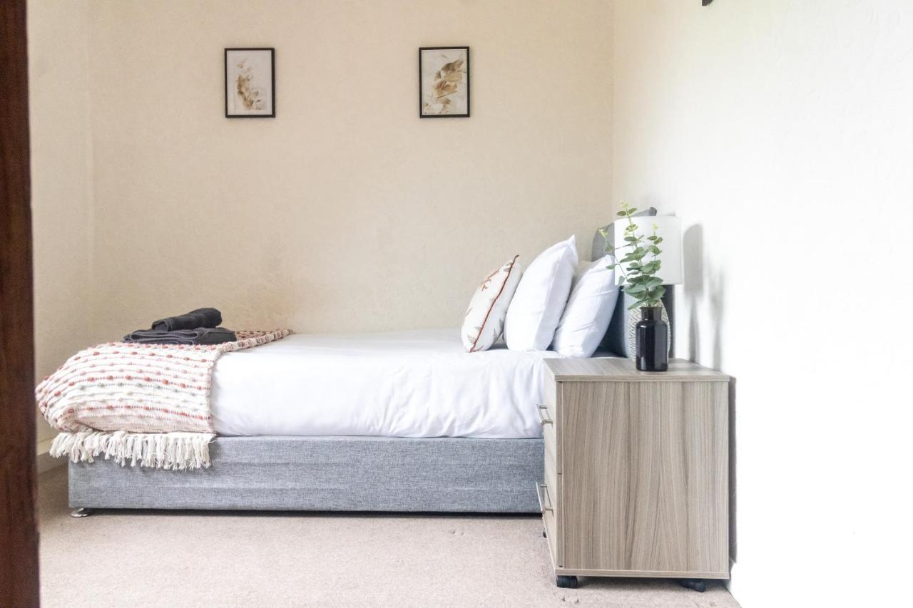 Apartamento Adrian House, Near Hospital, Easy Parking + Garden Carlisle  Exterior foto